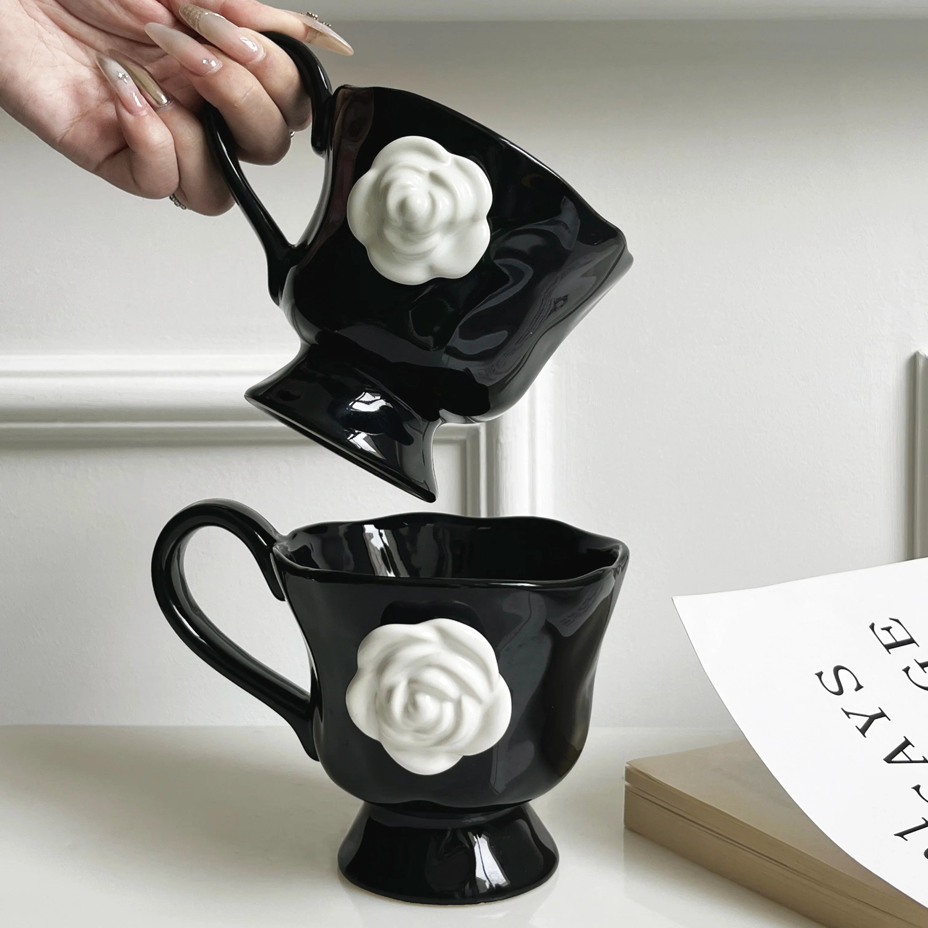 1Pc350Ml High-End Camellia Mug Exquisite Niche Design Ceramic Mug Afternoon Tea Camellia Ceramic Cup Mug Coffee Cup Gift Souveni